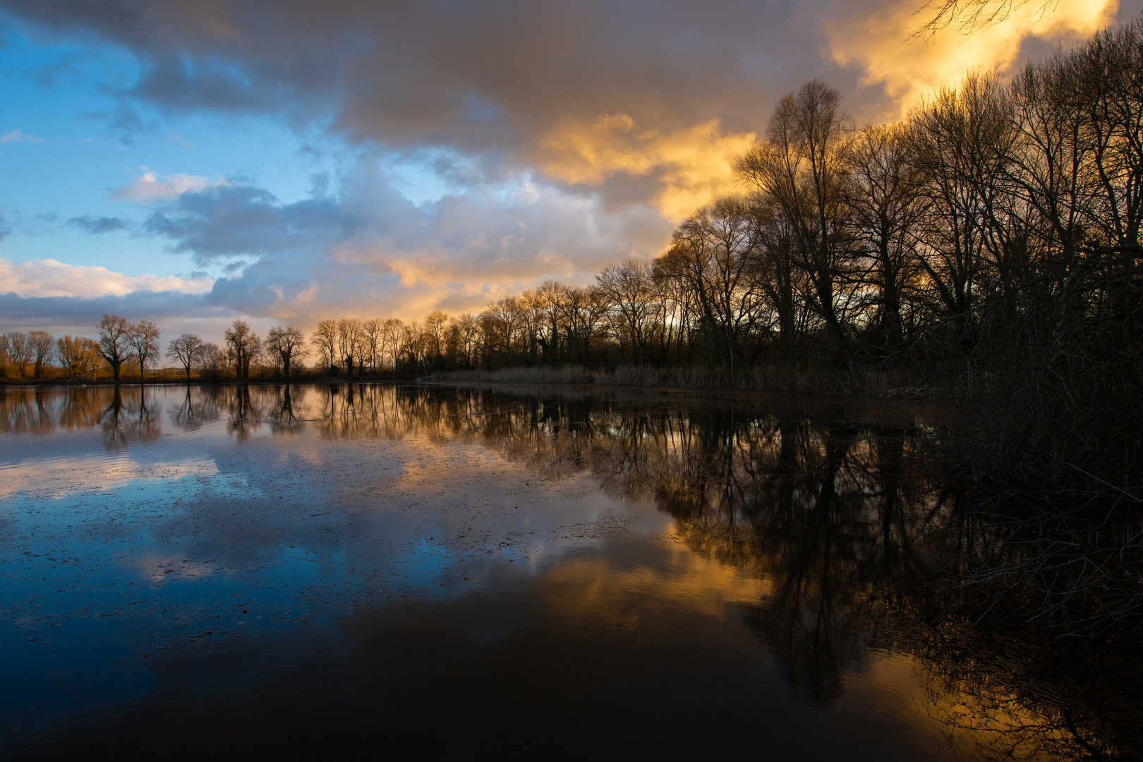 Feu sur le lac