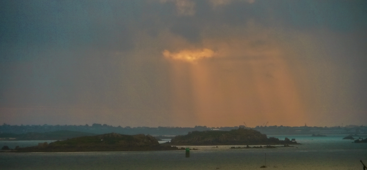 Feuchter Sonnenuntergang