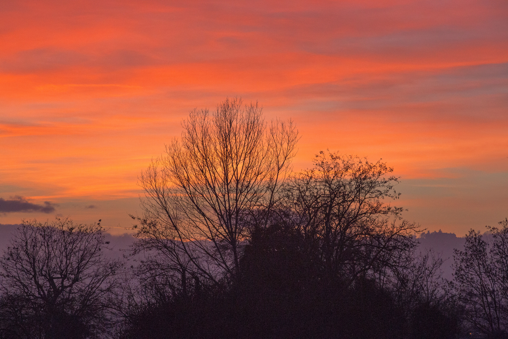 Feuer am Abendhimmel...