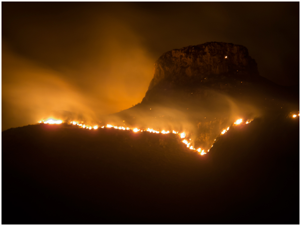 Feuer am Monte Monaco