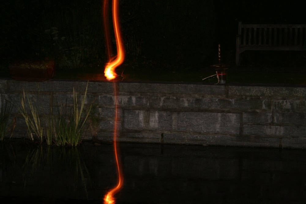 Feuer am Teich