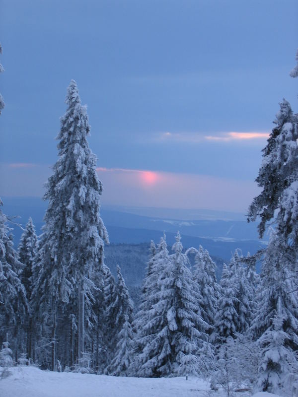 Feuer am Winterhimmel