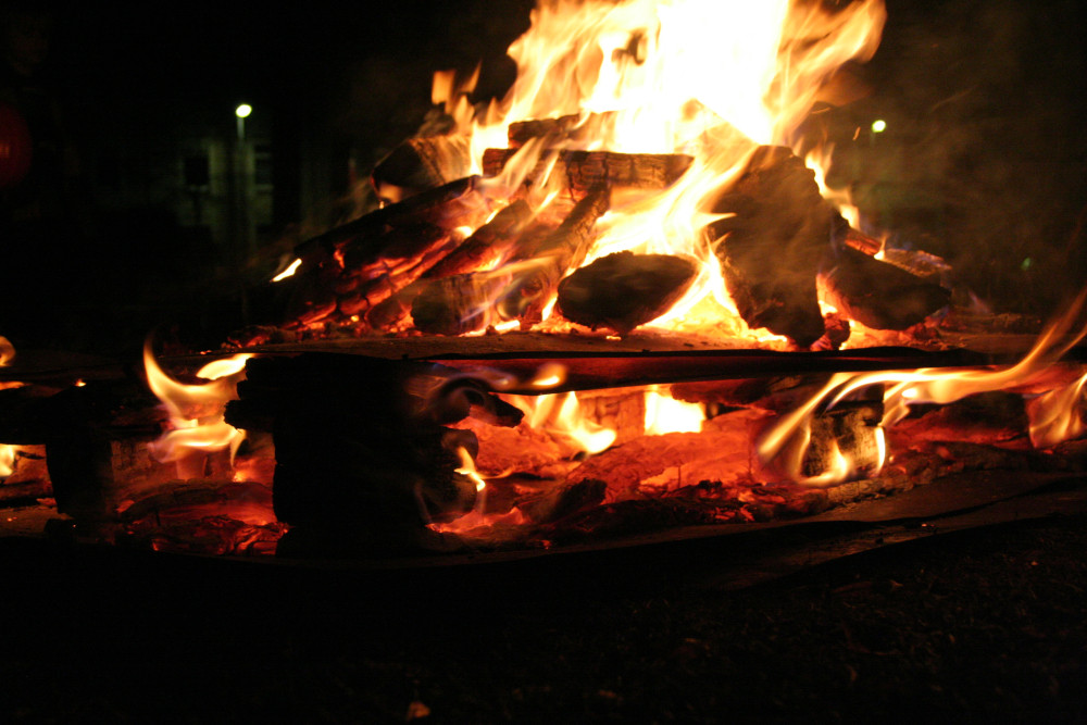 Feuer auf 2 Stockwerken