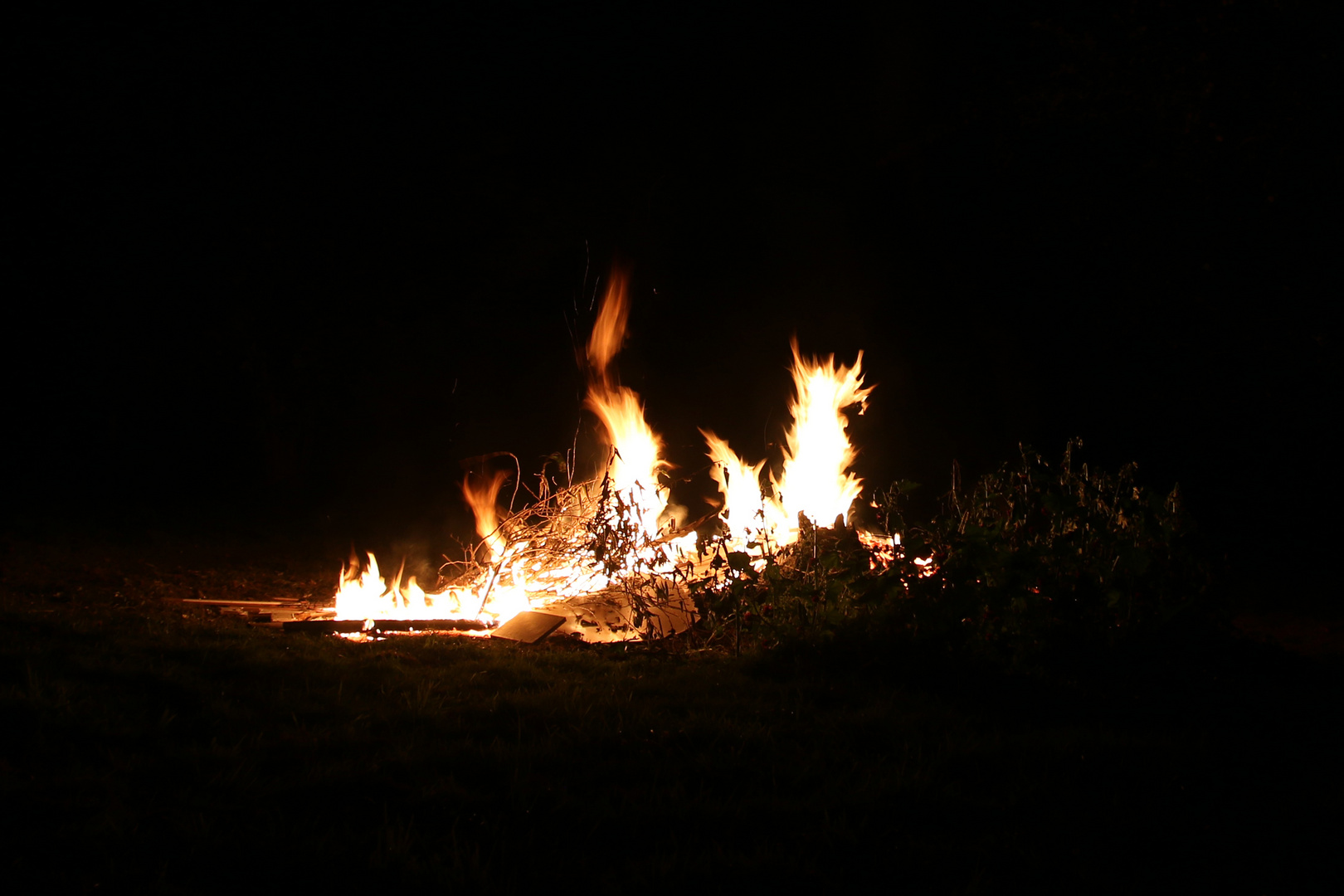 Feuer bei Nacht