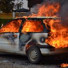 Feuer in Auto