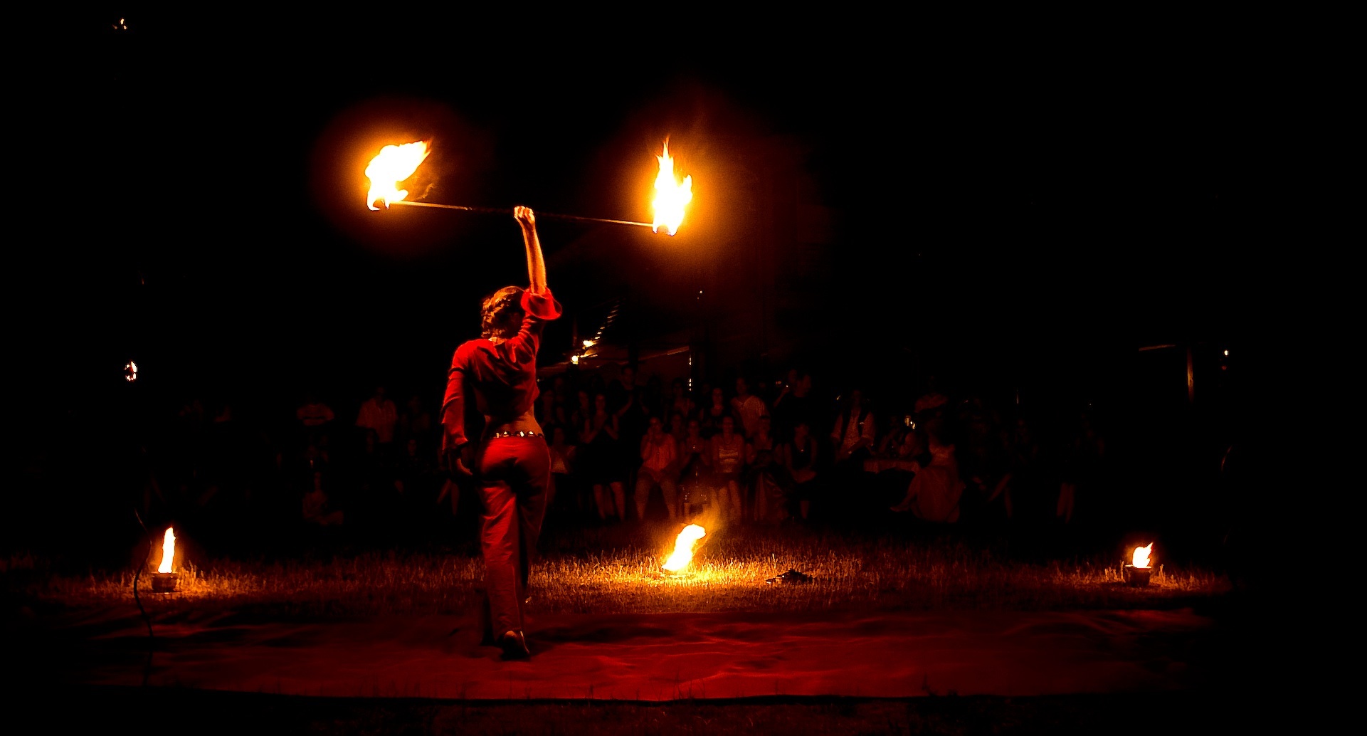 Feuer in der Nacht