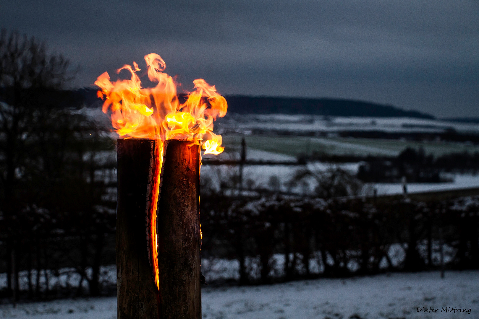 "Feuer ist..."