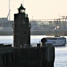 Feuer (Licht) im Überseehafen / Bremen