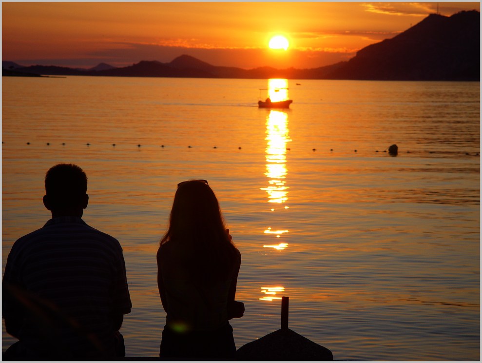 Feuer über Dubrovnik ; an der Bucht von Cavtat