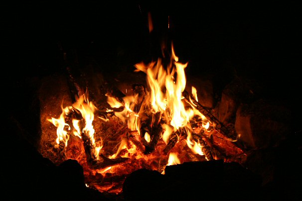 Feuer und das sieht soooooo schön aus rein in die Wärem