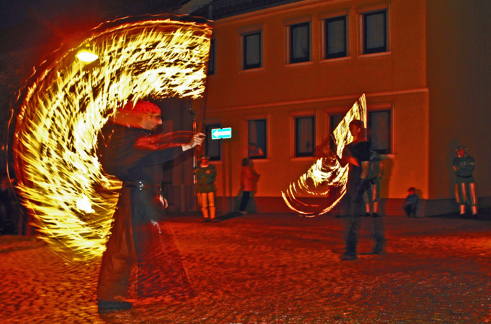 Feuer und Schwert