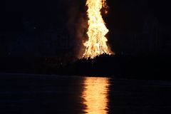 Feuer und Wasser