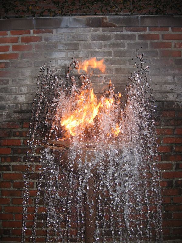 Feuer & Wasser