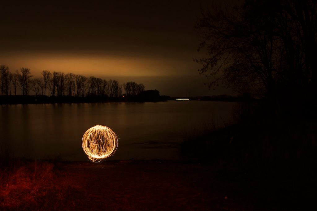 Feuerball am Rhein (Groß)