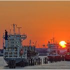 Feuerball im Hafen