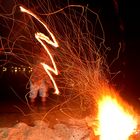 Feuerblitz am Lagerfeuer