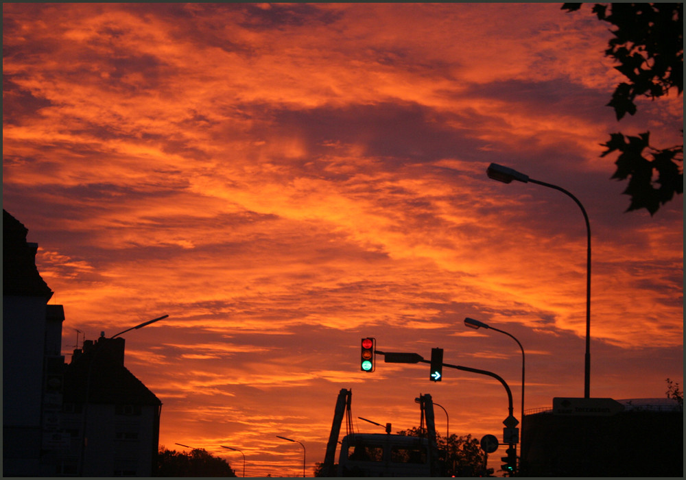 feuerhimmel über saarbrücken