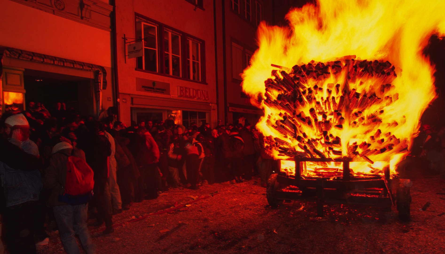 Feuerlauf in Liestal bei Basel