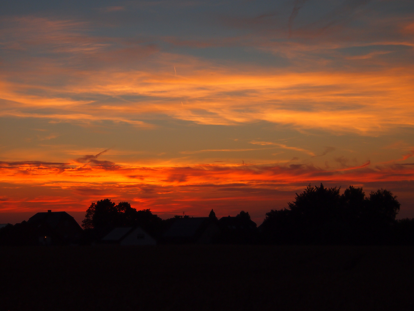 Feuerroter Abendhimmel