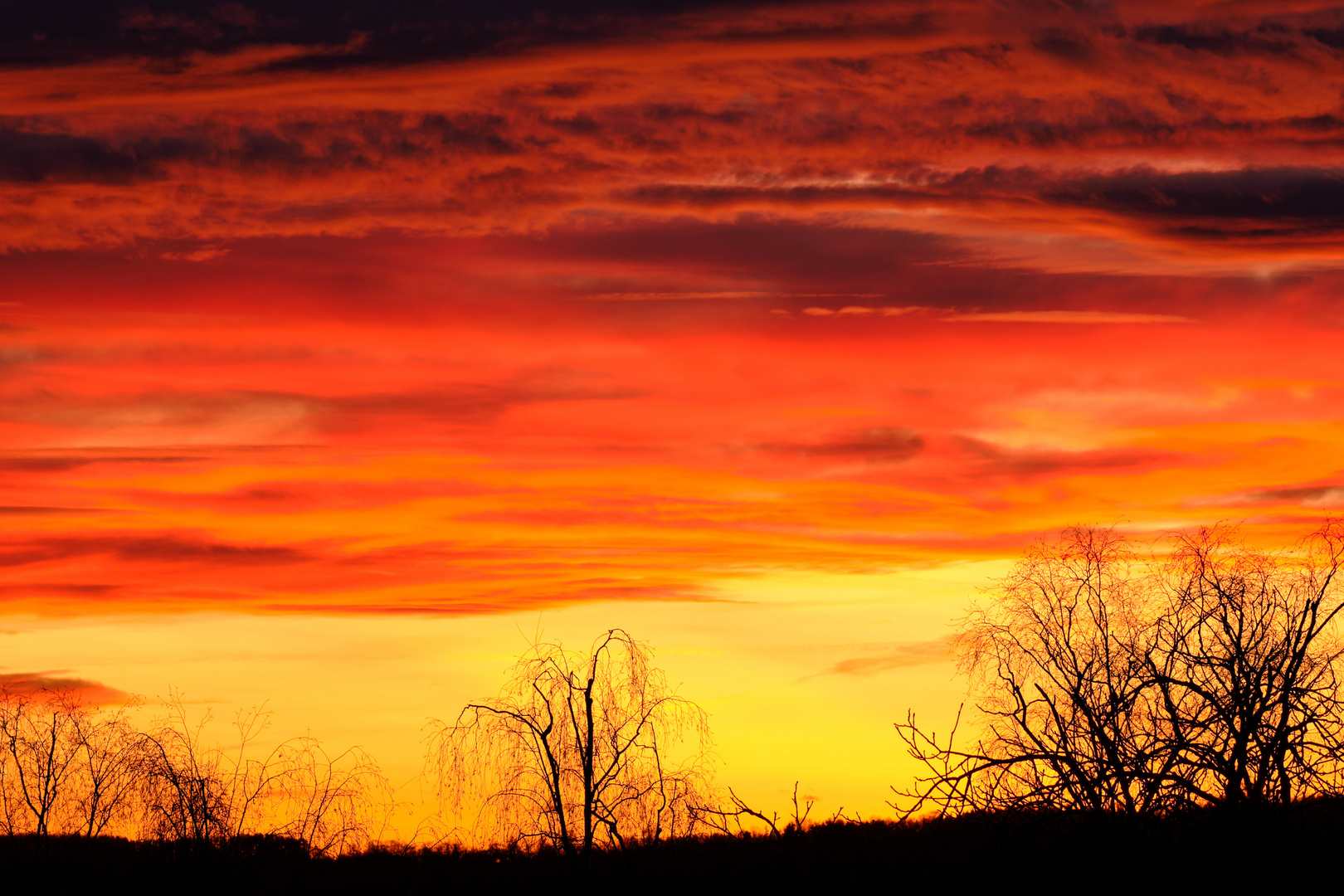 Feuerroter Himmel