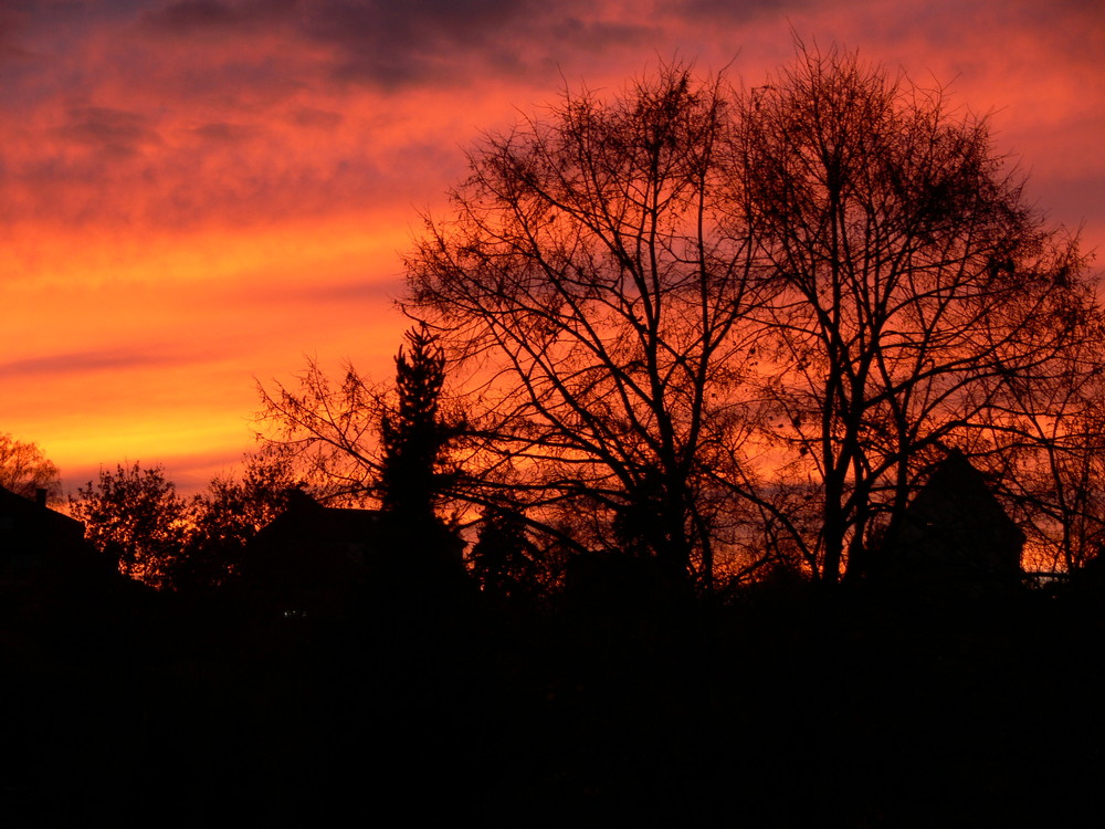 Feuerroter Sonnenuntergang