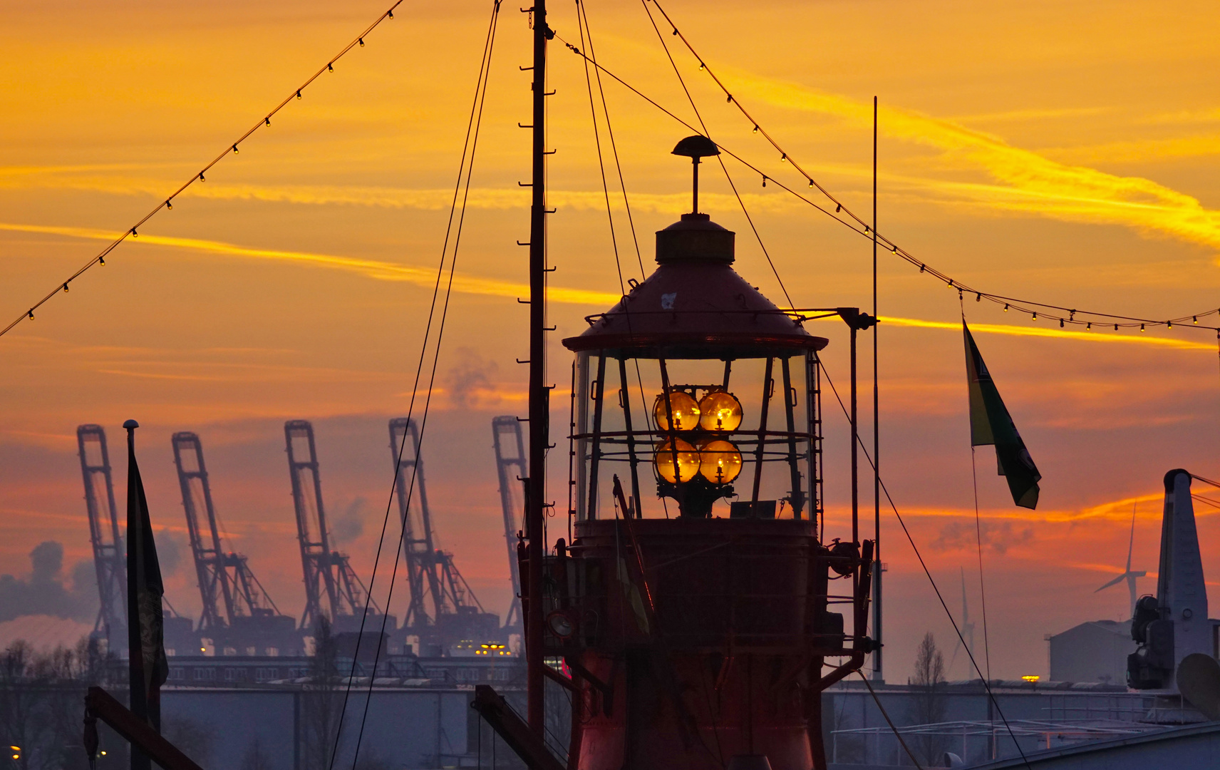 Feuerschiff am Abend