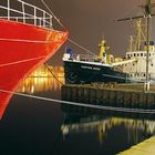 Feuerschiff "Weser" und "Kapitän Meyer" bei Nacht