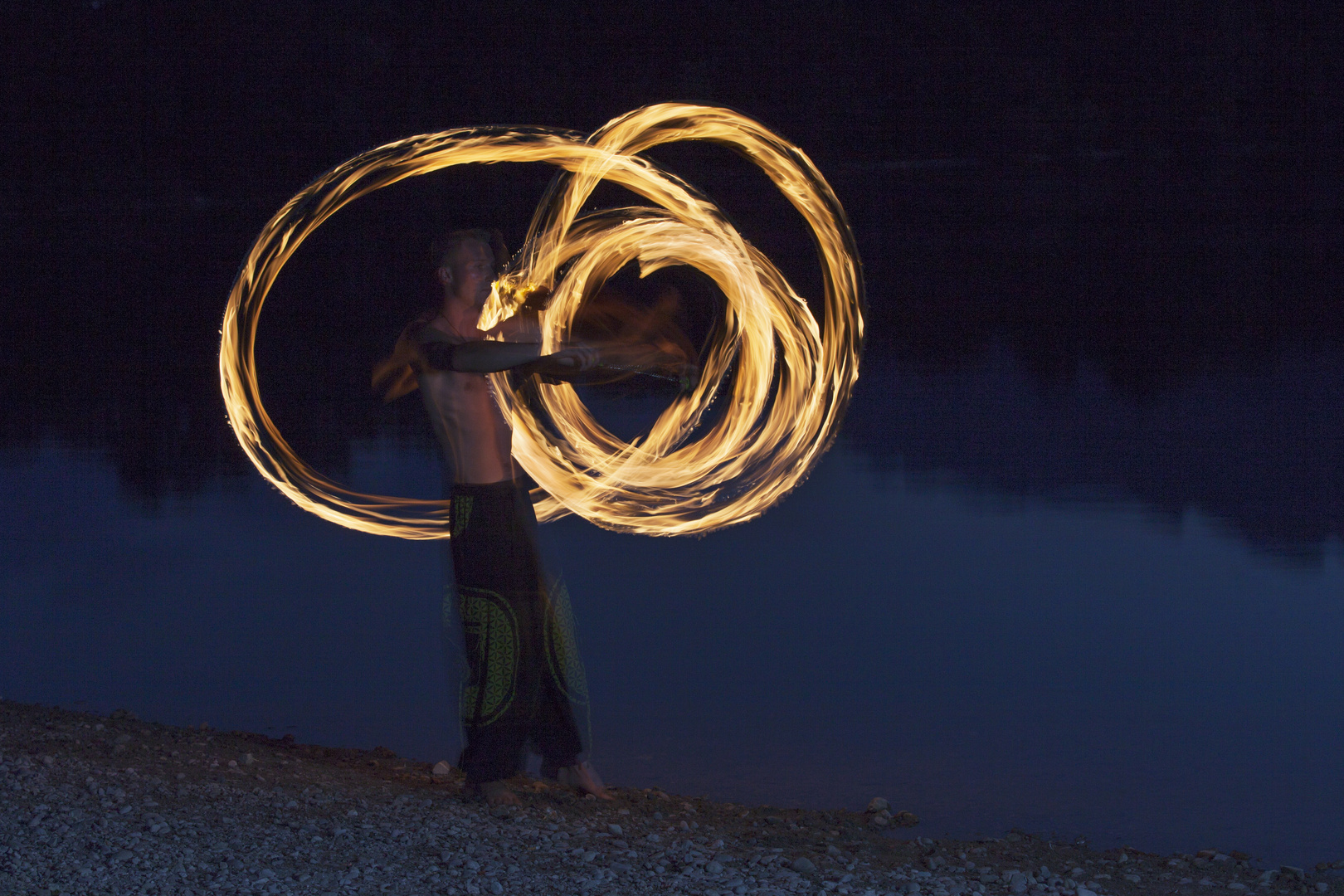 Feuershow mit Robin