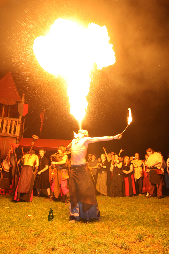 Feuershow von Spiral Fire in Telgte