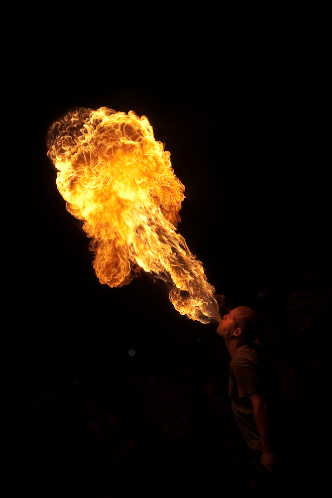 Feuerspucker auf dem Ballonfest in Ladenburg 2009