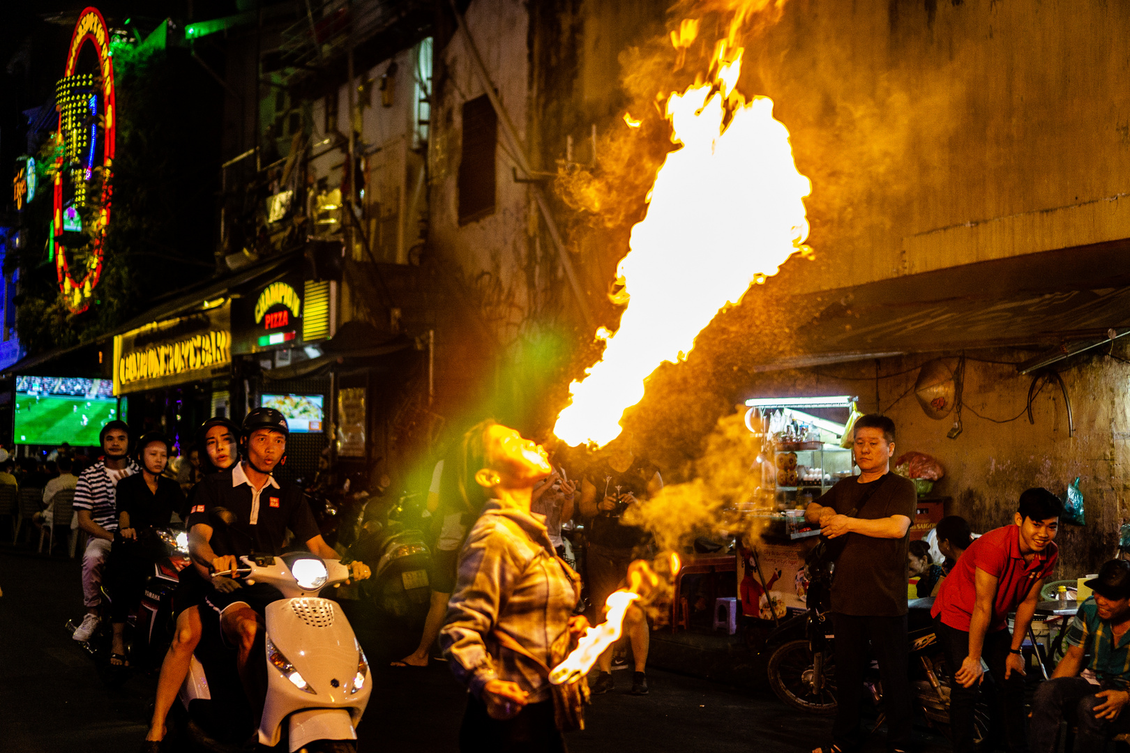 Feuerspucker auf der ³Bui Vien"