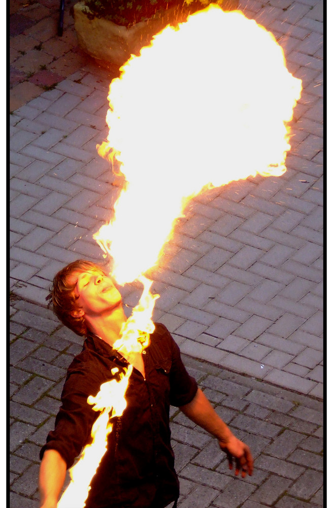 Feuerspucker auf Fest