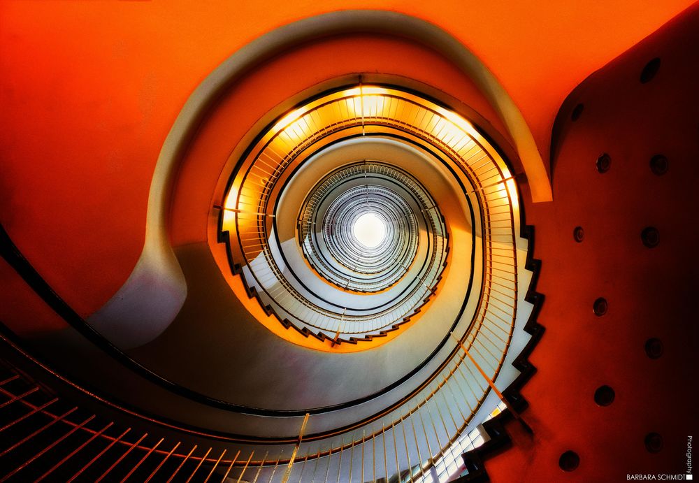Feuertreppe Foto & Bild | architektur, innenaufnahmen, profanbauten