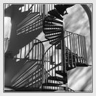 Feuertreppe mit Schatten