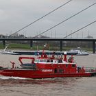 Feuerwehr auf dem Rhein (2017_11_29_EOS 6D_7358_ji)