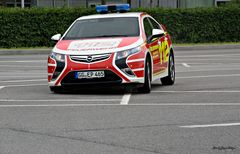 Feuerwehr Einsatzfahrzeug Opel Ampera ELW Rüsselshei