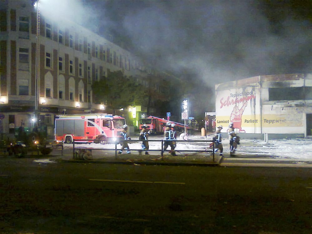 Feuerwehr im nächtlichen Einsatz