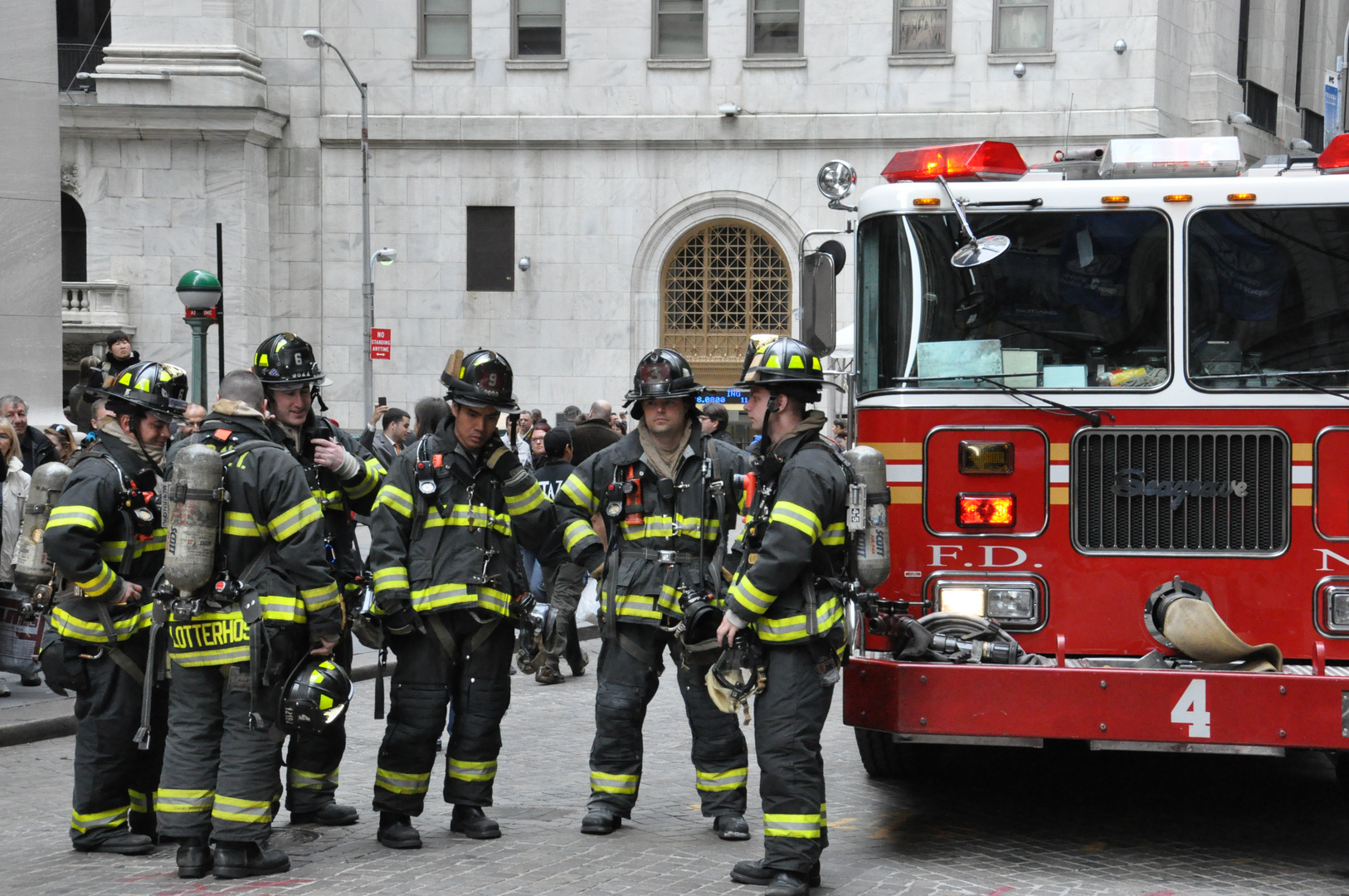 Feuerwehr in der Wallstreet - Fehlalarm - Entspannung