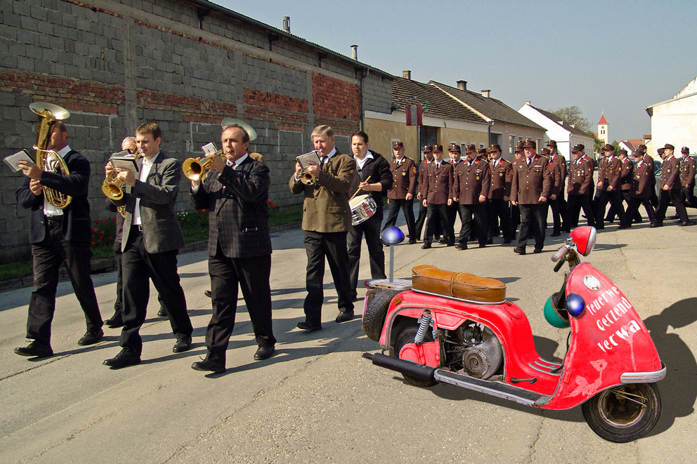 FEUERWEHR-ROLLER