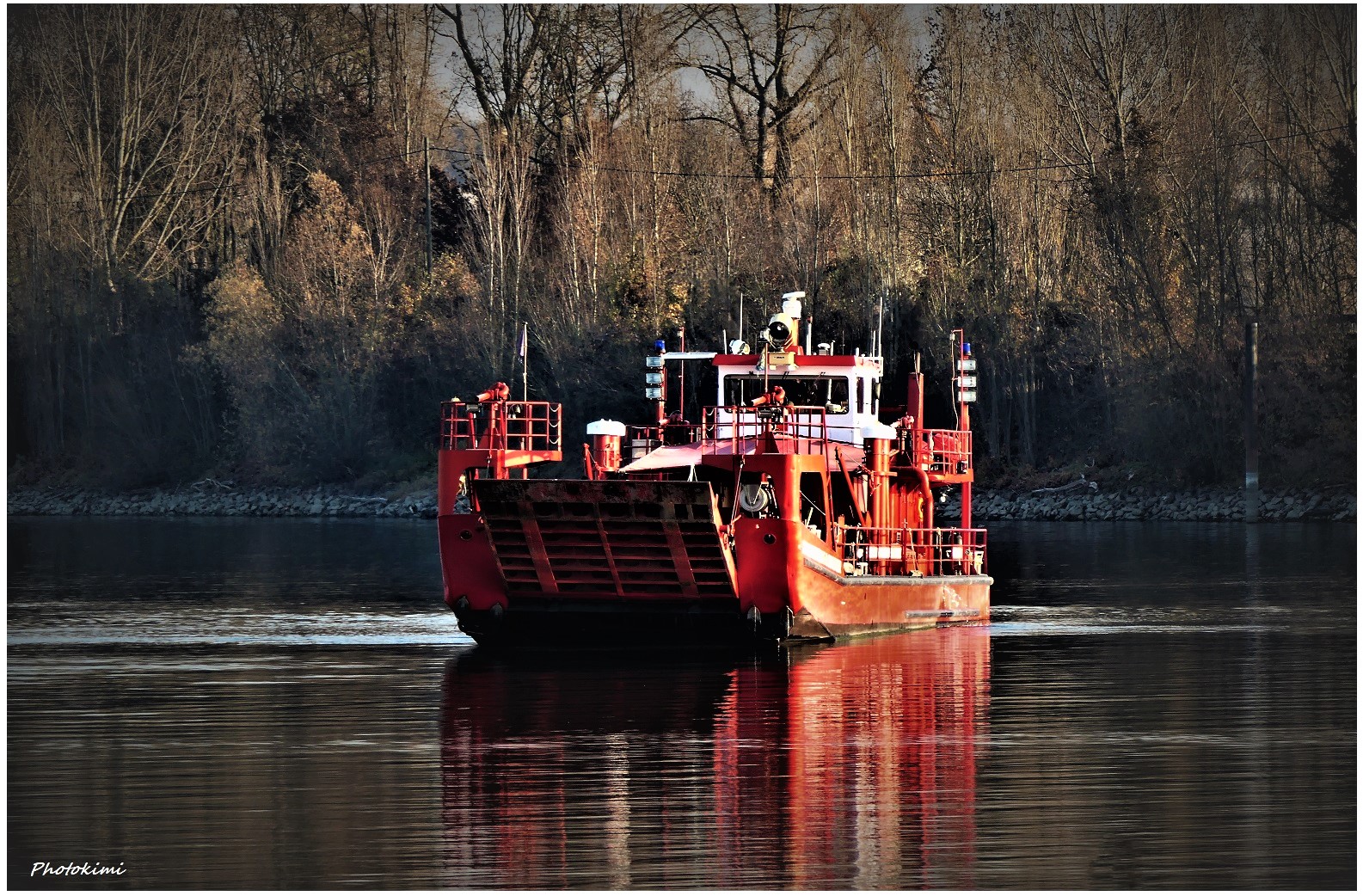 Feuerwehr-Schiff