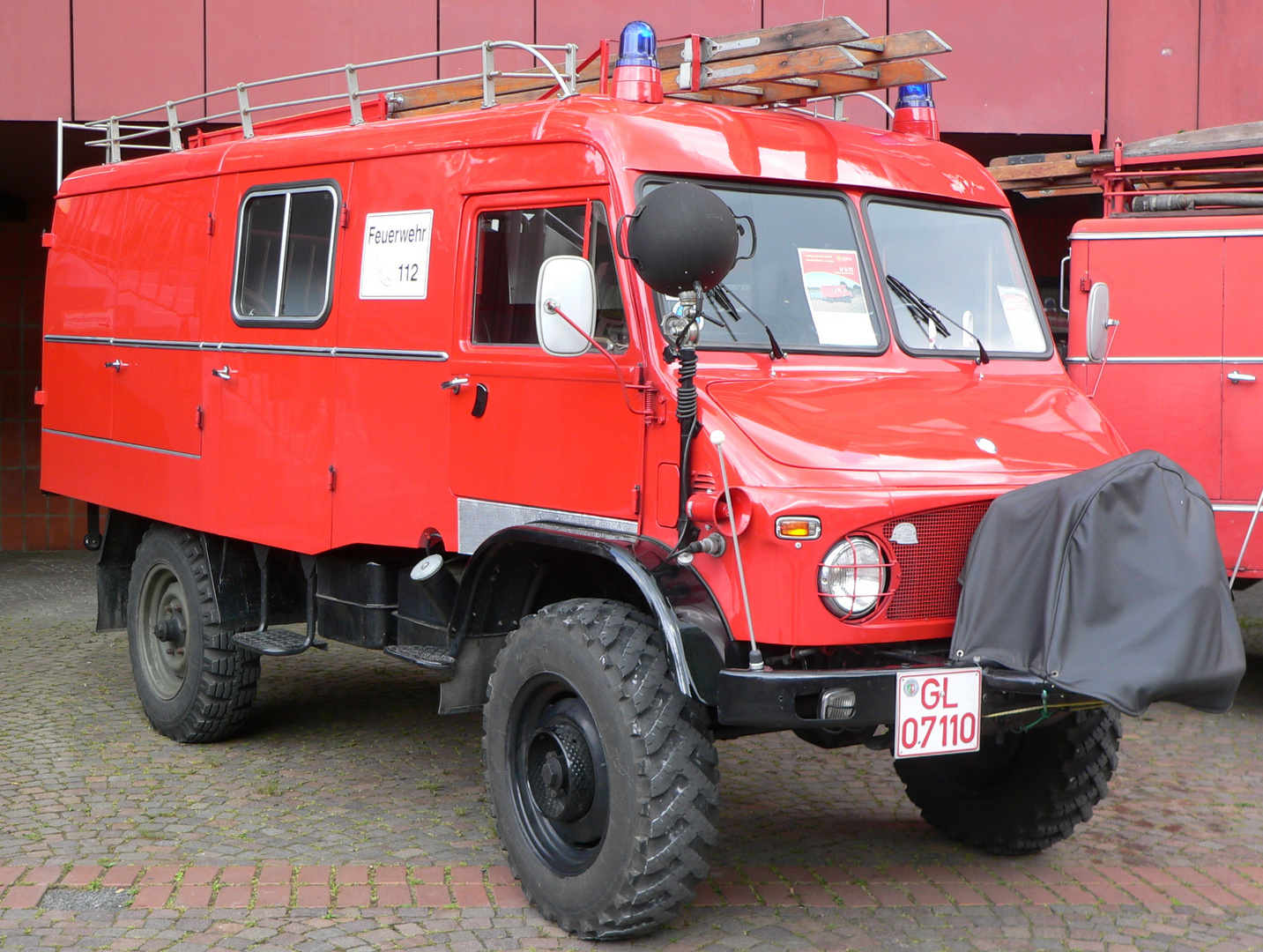 Feuerwehr Unimog S 404