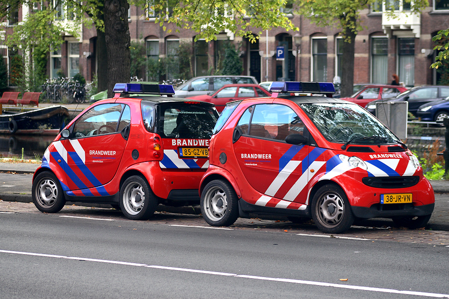 Feuerwehrautos in holländischem Format