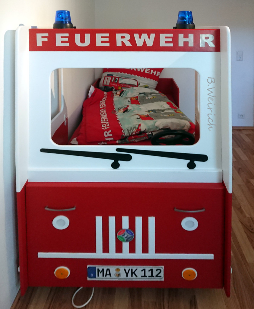 Feuerwehrbett Frontalansicht