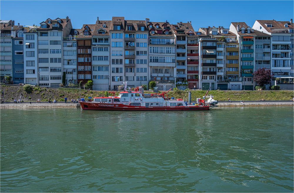 FEUERWEHRLÖSCHBOOT