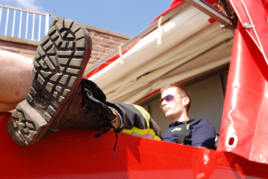 FEUERWEHRMANN im Dienste der Menschheit