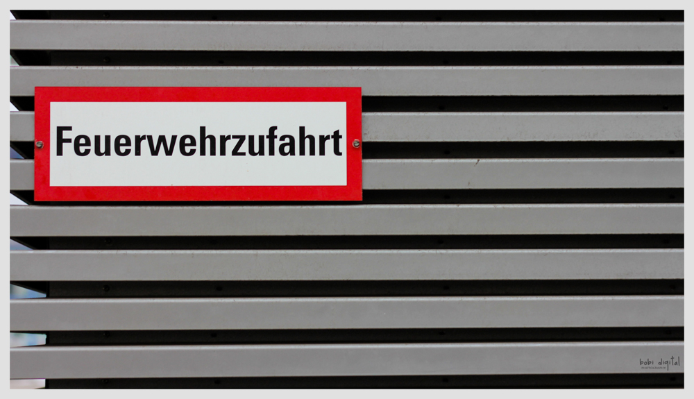 ..:: feuerwehrzufahrt ::..