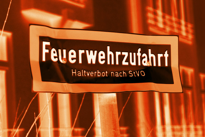 feuerwehrzufahrt (negative orange)