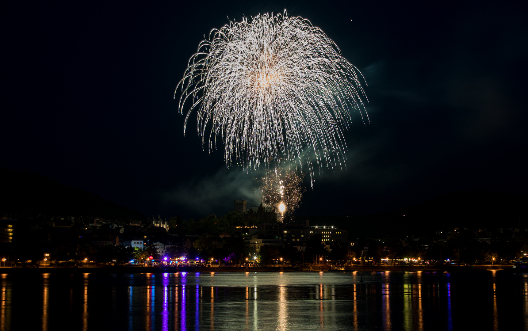 Feuerwerk ...