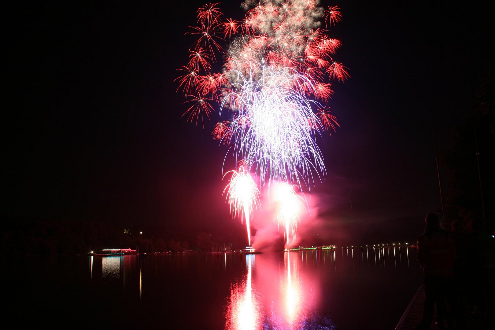 Feuerwerk am Baldeneysee Foto & Bild deutschland, europe, nordrhein