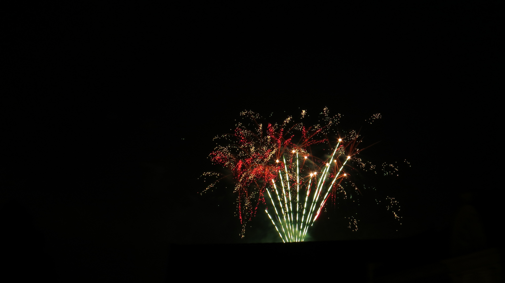 Feuerwerk am Himmel